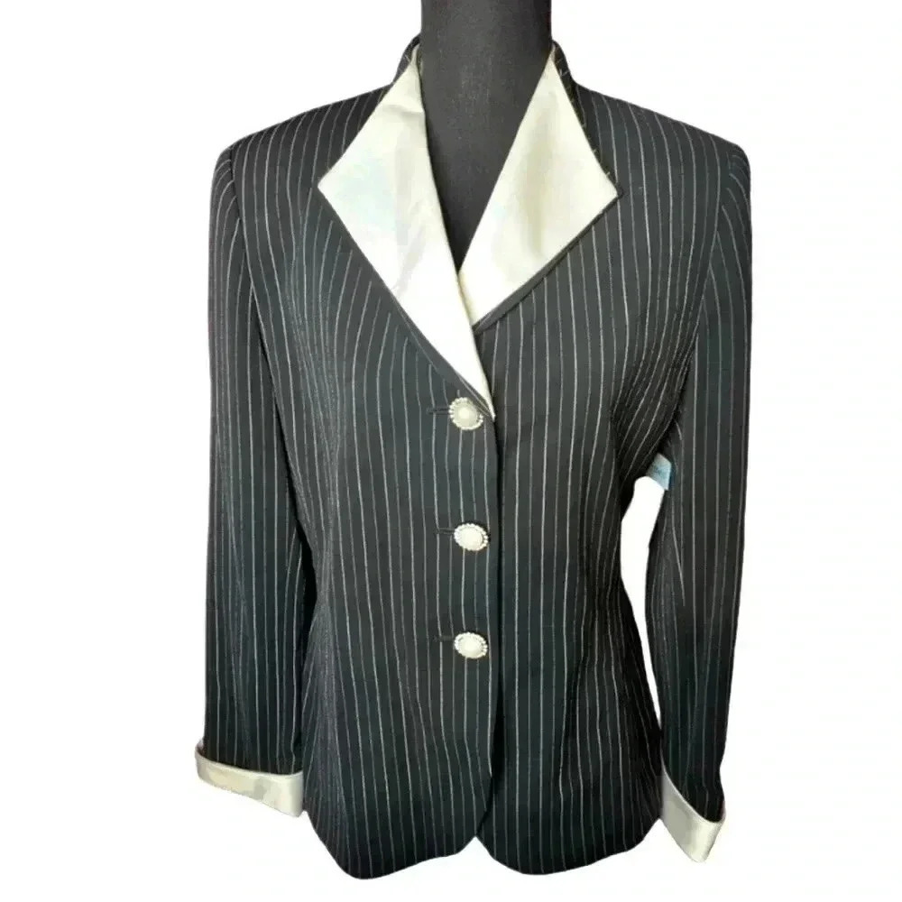 Vintage  Dead Stock Albert Nipon Black Pinstriped Blazer with White Lapel Size 8
